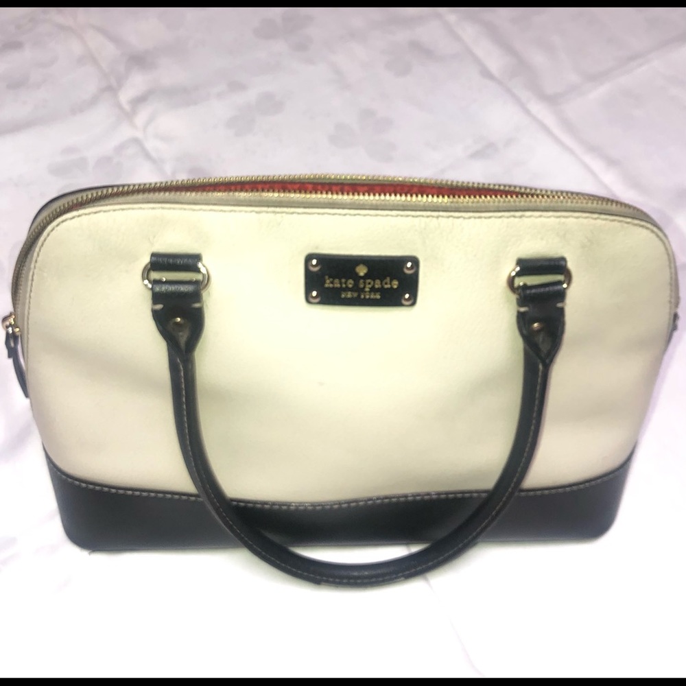 SOLD Kate Spade purse NEEDS CLEANED PROFESSIONALLY
